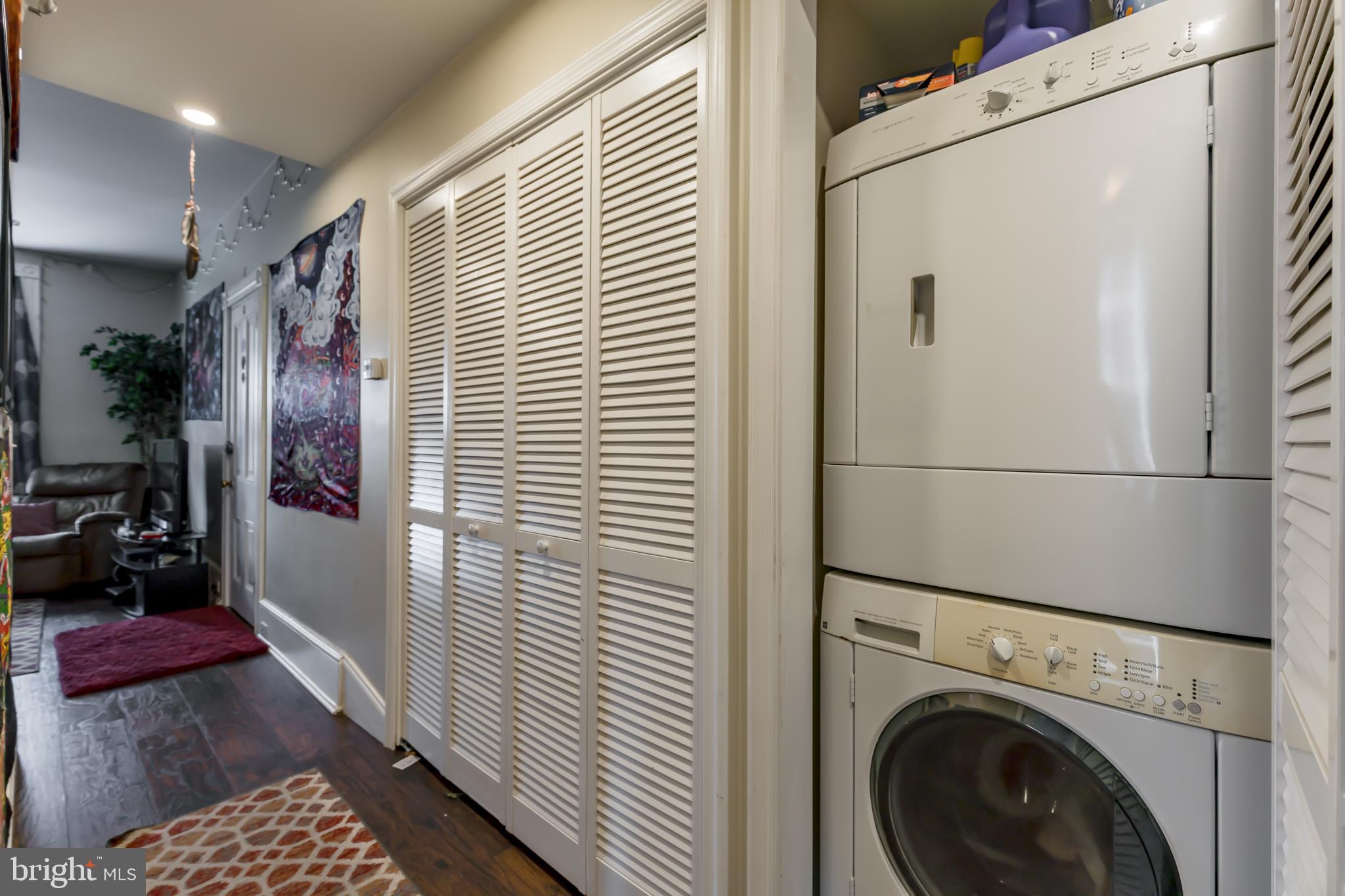 341 East Walnut Street Lancaster, PA 17602 - Photo 25 of 40 Unit 1 Laundry