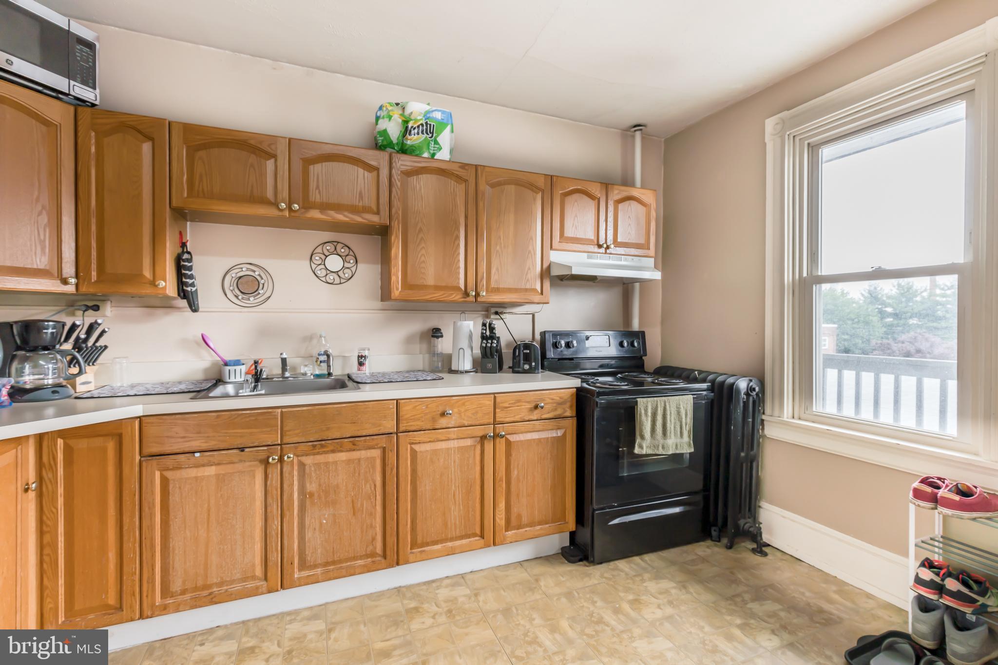 341 East Walnut Street Lancaster, PA 17602 - Photo 29 of 40 Unit 2 Kitchen