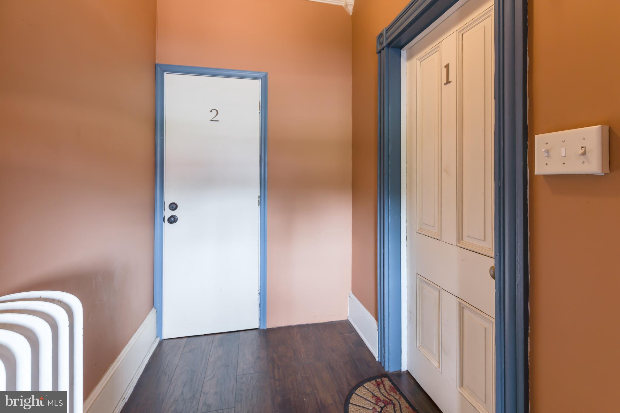 341 East Walnut Street Lancaster, PA 17602 - Photo 8 of 40 Foyer