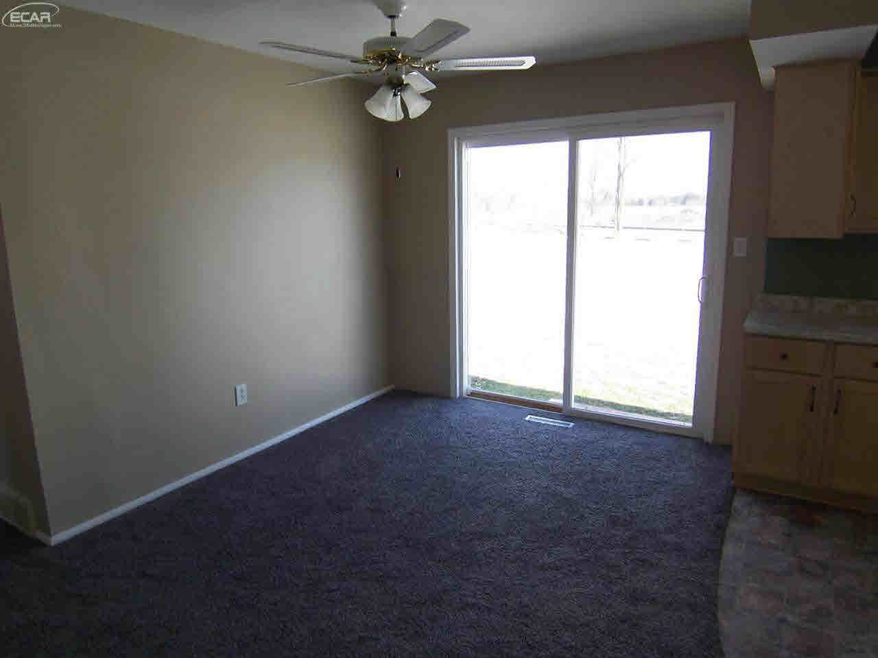 1458 North Nichols Road Flushing, MI 48433 - Photo 10 of 25 21272220-9.JPG