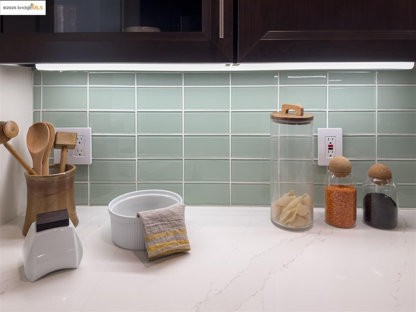 2201-2203 Spaulding Avenue Berkeley, CA 94703 - Photo 16 of 56 Detailed view