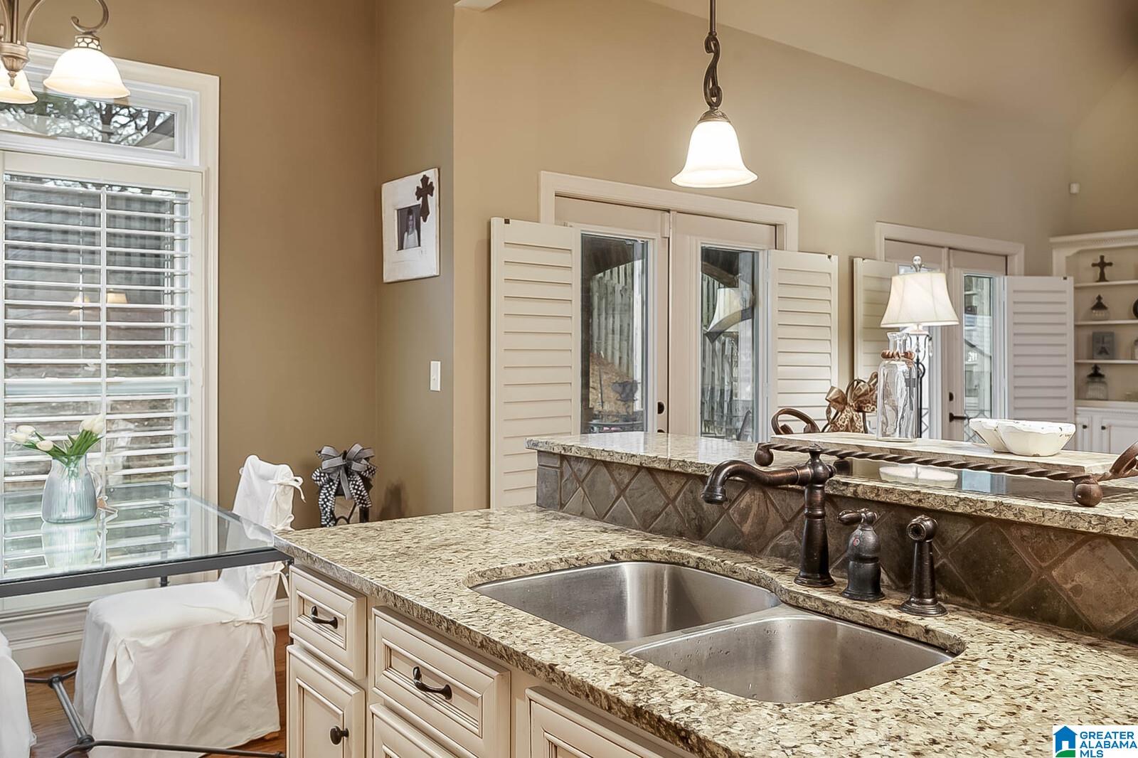 209 Kenniston Dale Pelham, AL 35124 - Photo 17 of 44