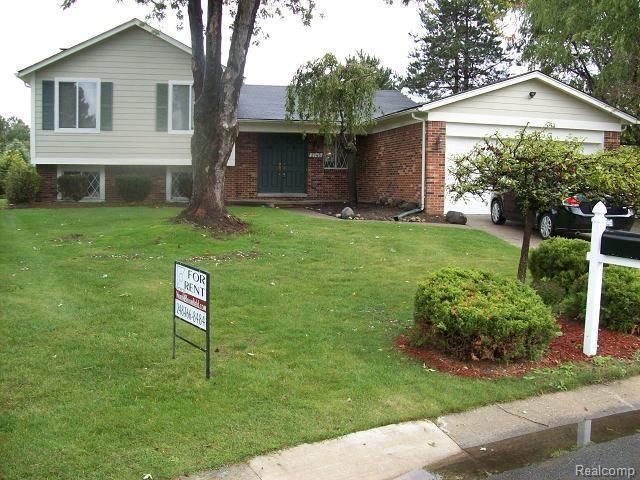 2745 Broadmoor Court Rochester, MI 48309 - Photo 1 of 7 Front of Home