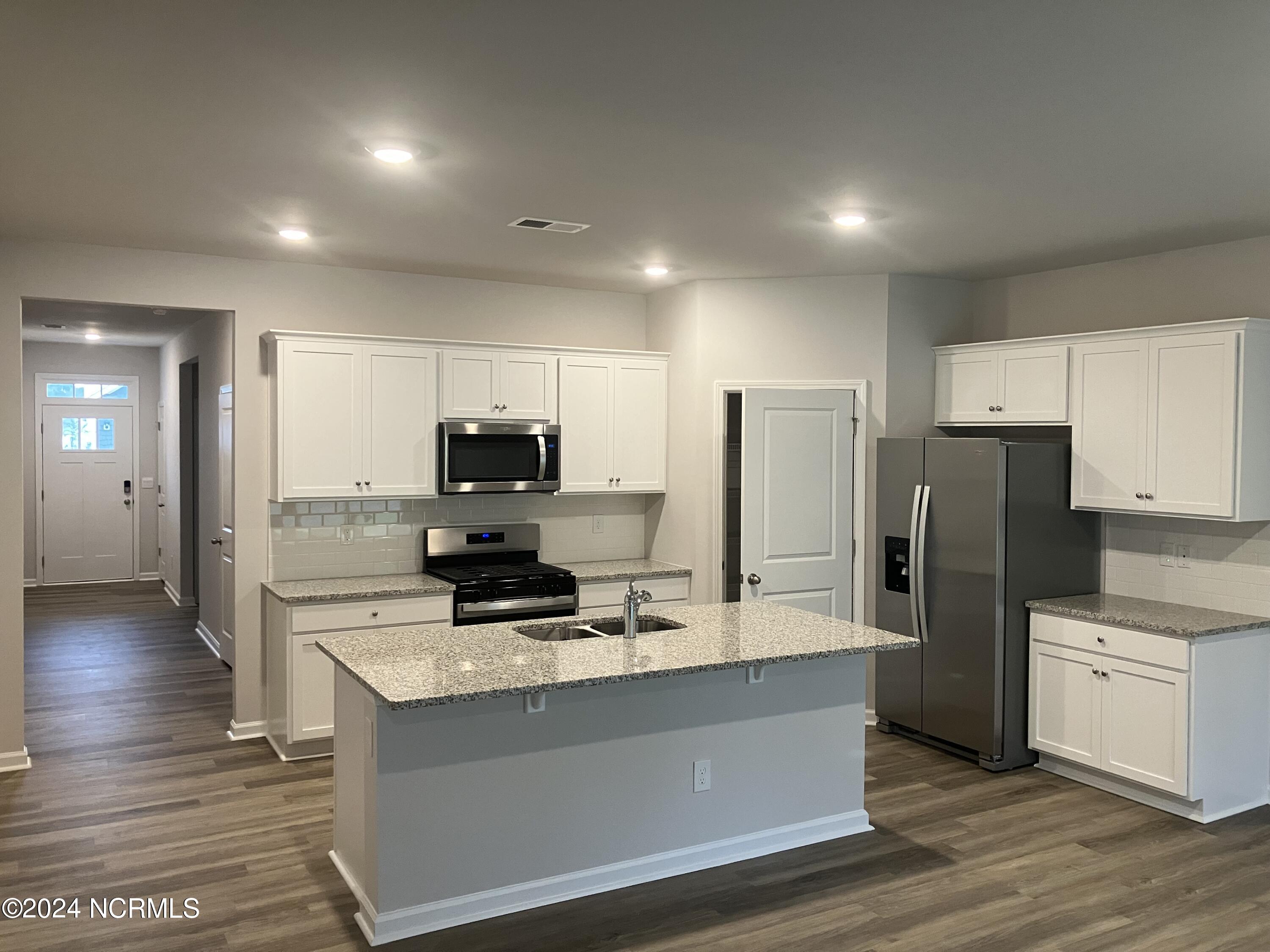 3093 Lochgreen Circle Leland, NC 28451 - Photo 2 of 21 IMG_1714