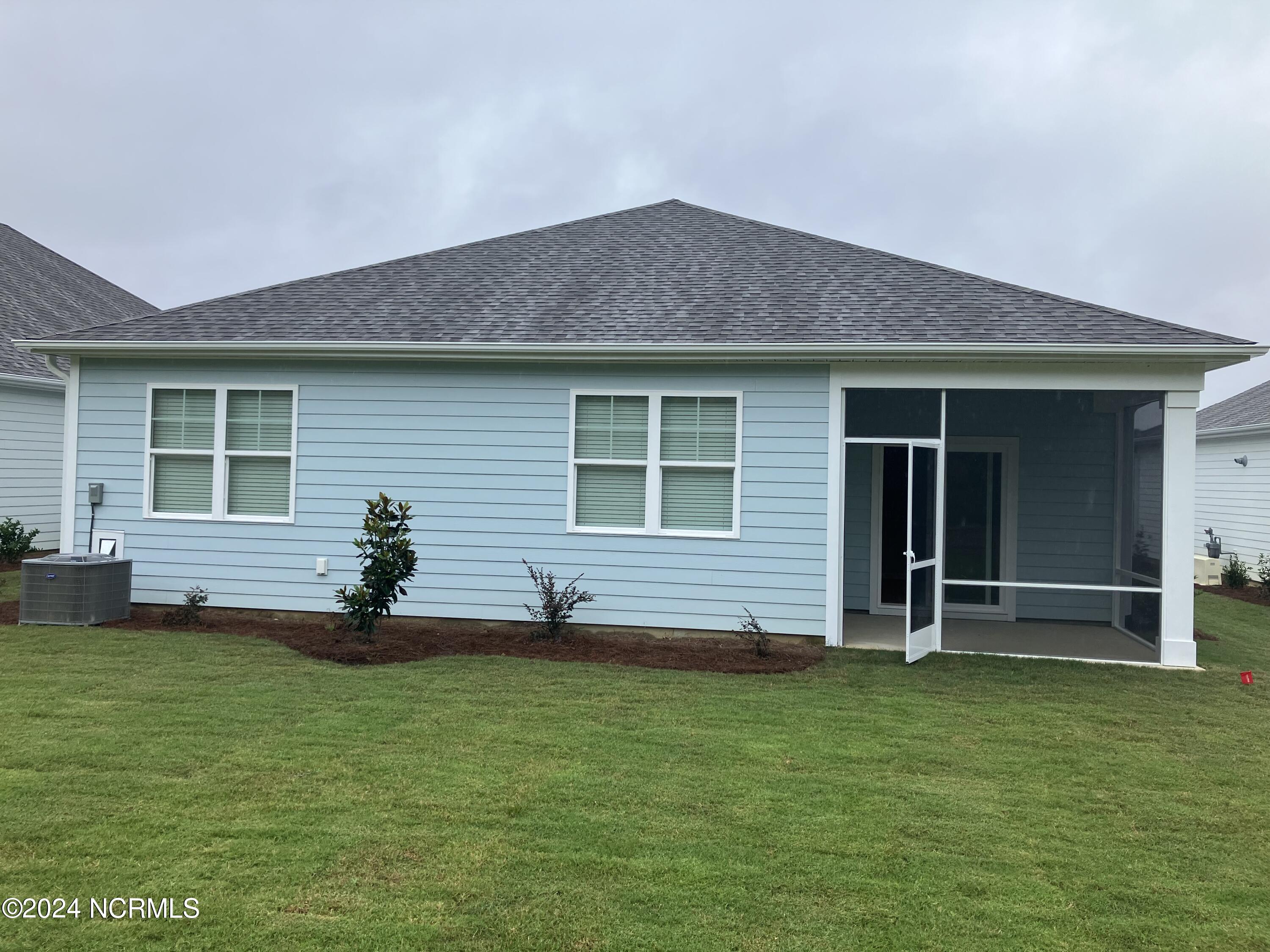 3093 Lochgreen Circle Leland, NC 28451 - Photo 10 of 21 IMG_1716