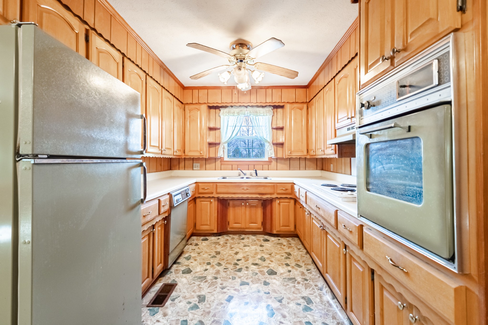 970 Howell Road Westmoreland, TN 37186 - Photo 4 of 29 Gallery Image 4