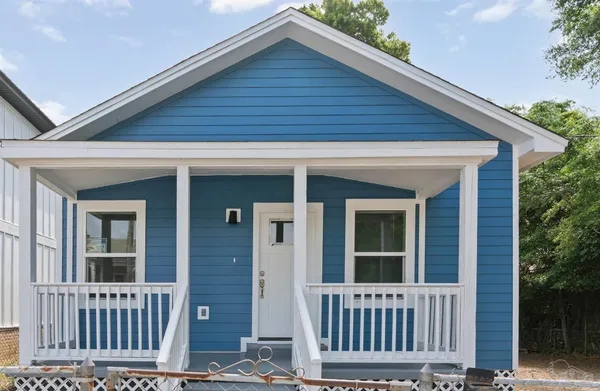 $2,950 | 418 North C Street, Pensacola, FL 32501