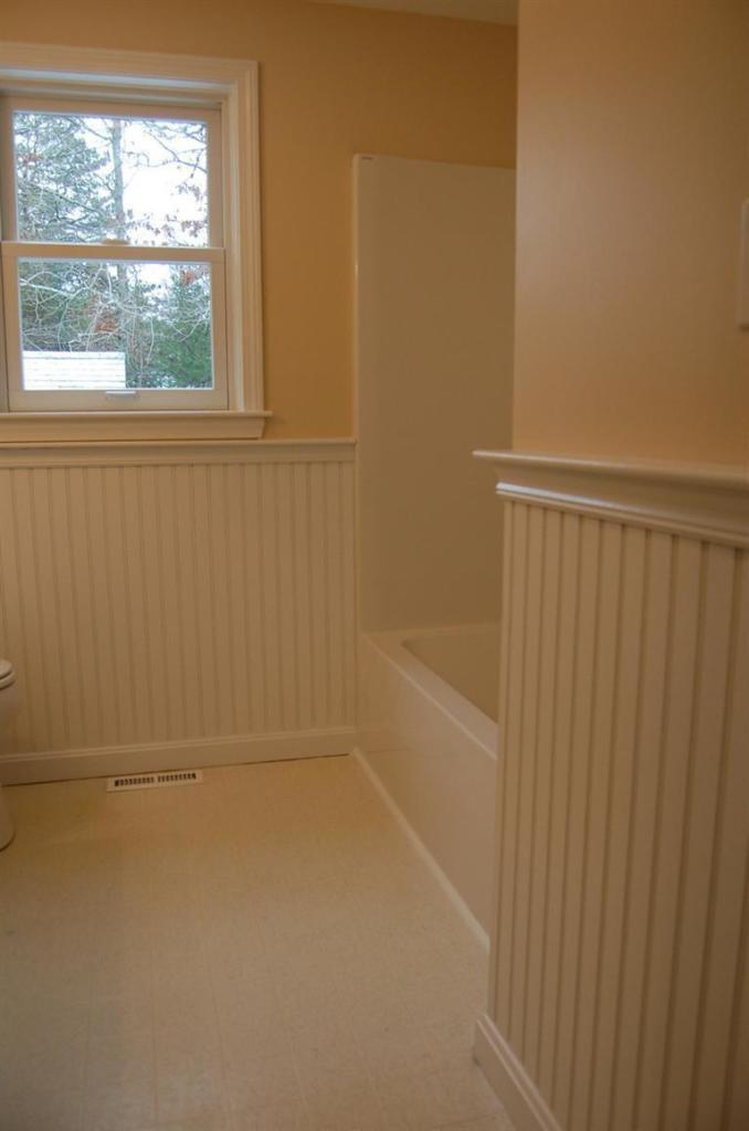 142 Skunknet Road Centerville, MA 02632 - Photo 17 of 35 a view of a small space