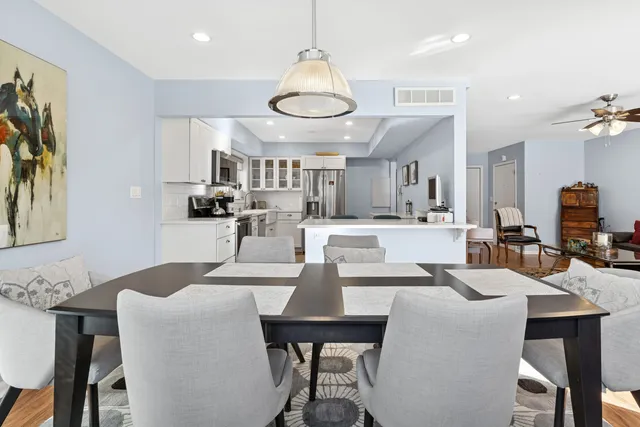 $399,900 | 2001 Sherman Avenue, Unit 203, Evanston, IL 60201