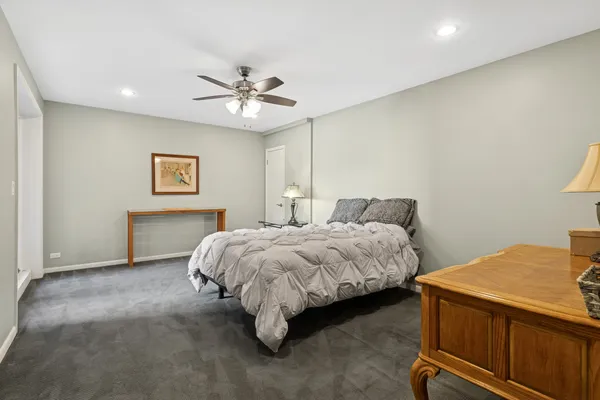 $399,900 | 2001 Sherman Avenue, Unit 203, Evanston, IL 60201
