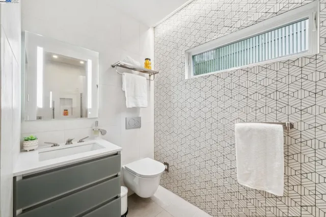 $1,295,000 | 198 Bret Harte Road, Berkeley, CA 94708