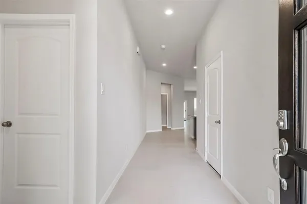 $2,400 | 5839 Brimstone Hill Lane, Conroe, TX 77304