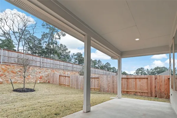 $2,400 | 5839 Brimstone Hill Lane, Conroe, TX 77304