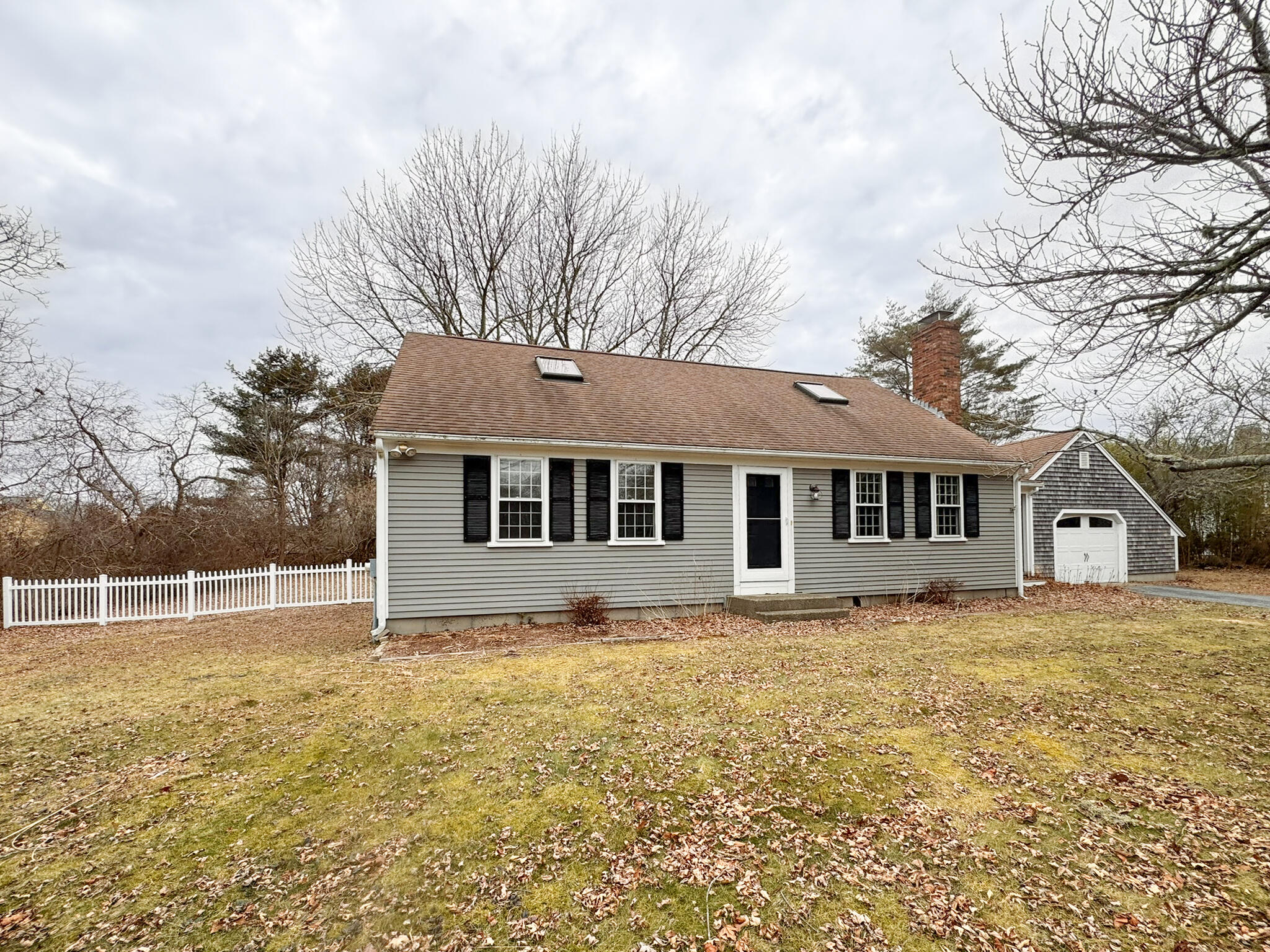 33 Green House Road Forestdale, MA 02644 - Photo 2 of 25 2