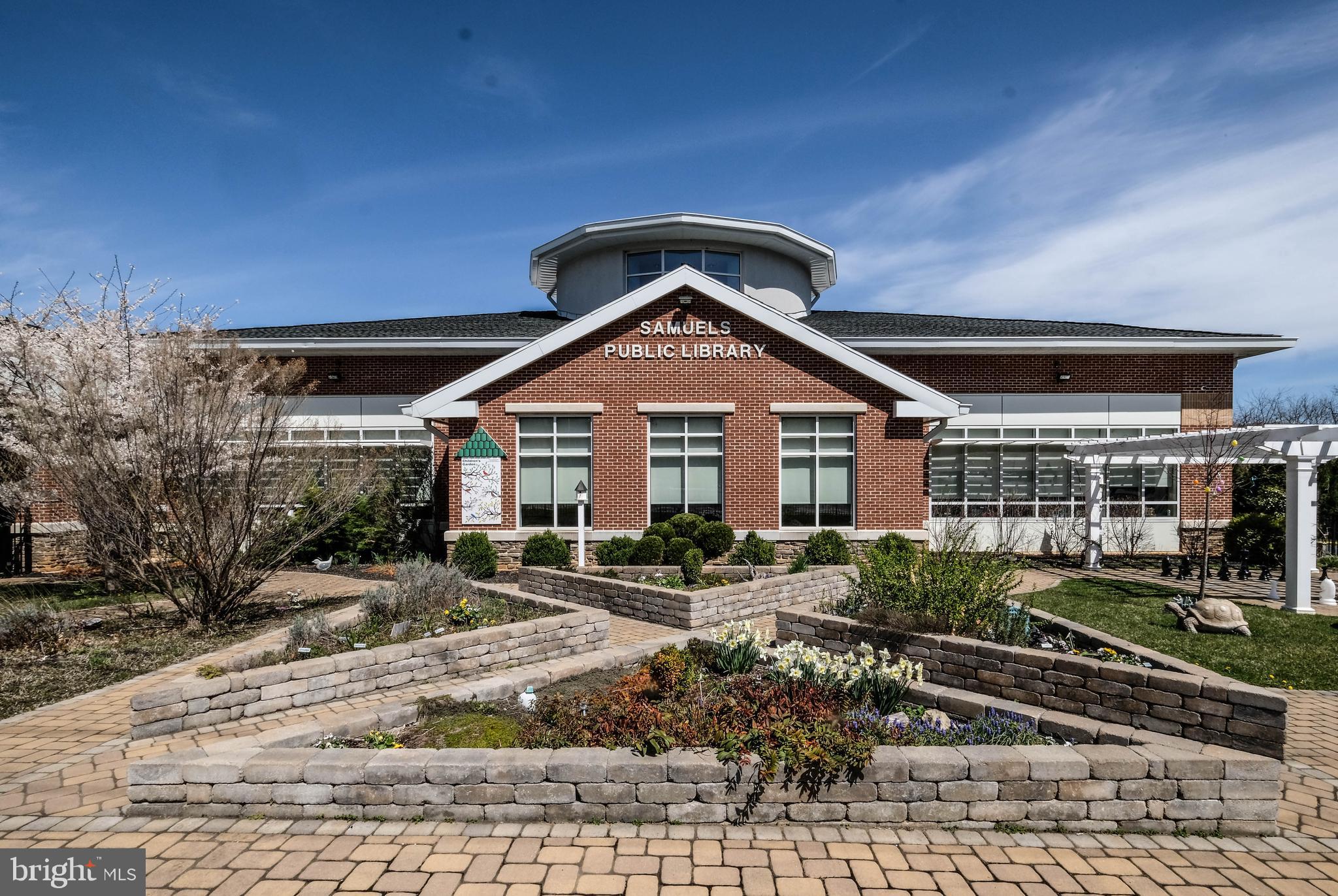 80 Poplar View Road Front Royal, VA 22630 - Photo 66 of 75 Esteemed local library
