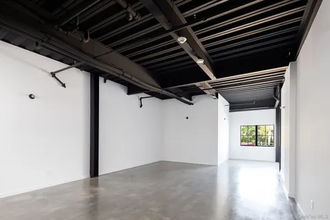 $1,395,000 | 123 Sterling Avenue, Unit 8, Greenport, NY 11944