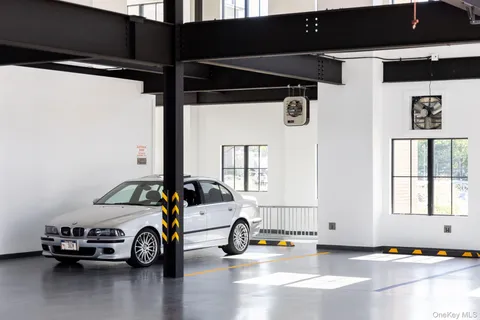 $1,395,000 | 123 Sterling Avenue, Unit 8, Greenport, NY 11944