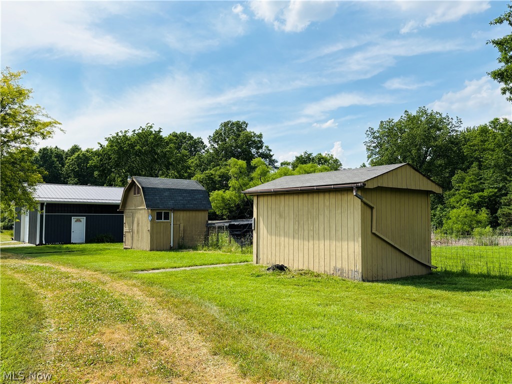 8591 Crow Road Litchfield, OH 44253 - Photo 3 of 30