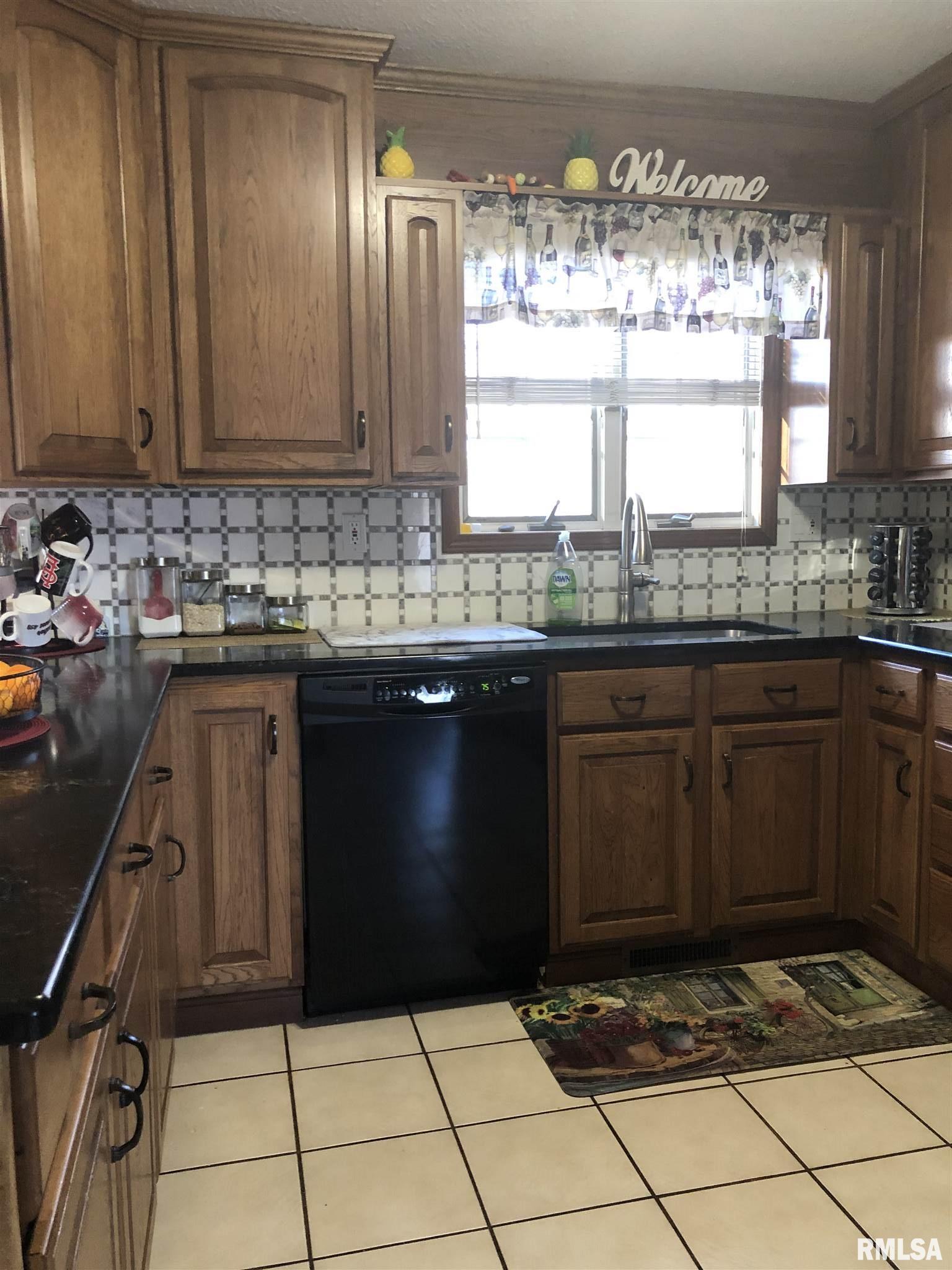 5111 South Acre Road Mapleton, IL 61547 - Photo 14 of 27