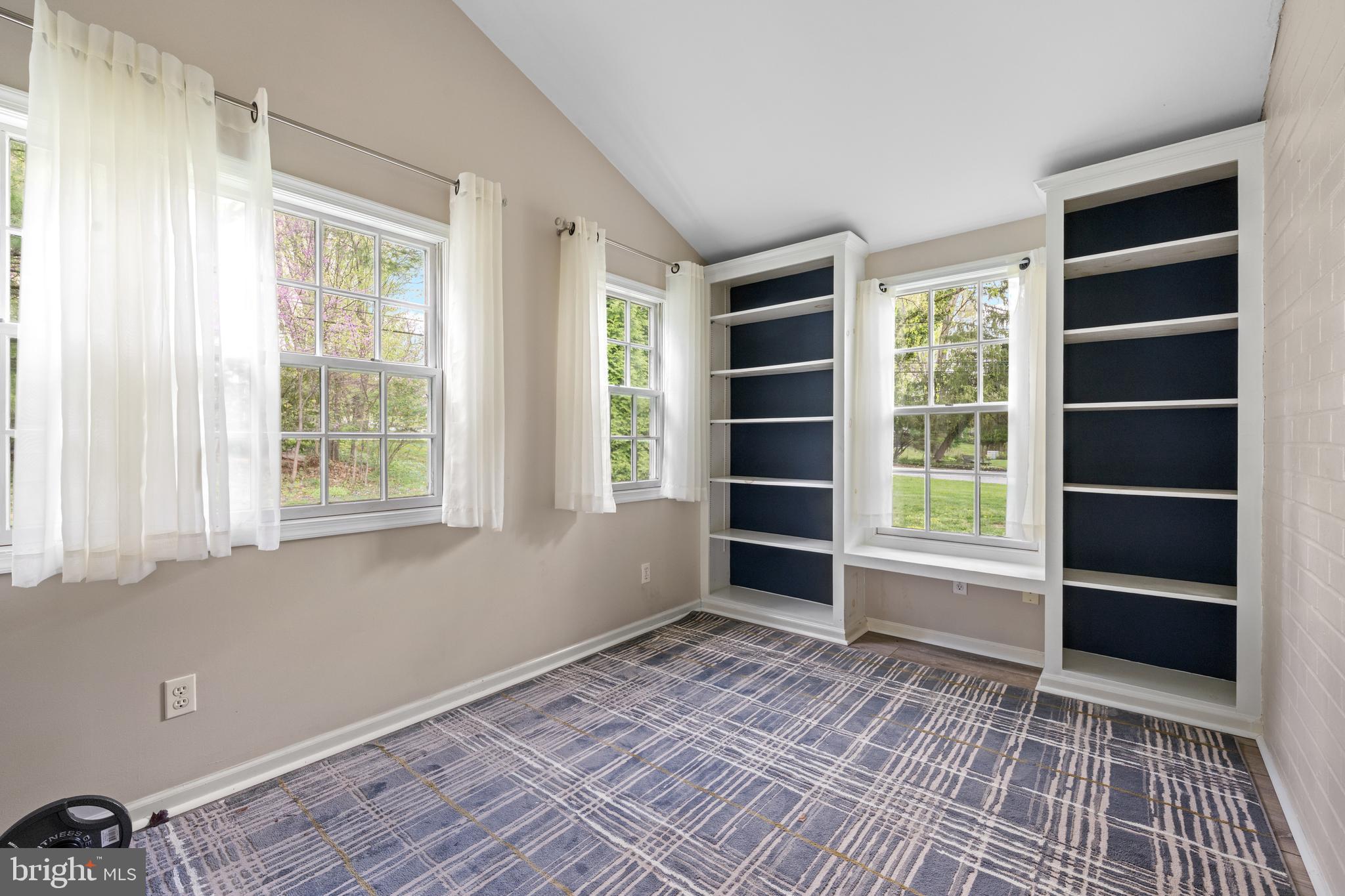 1442 Potter Lane Wayne, PA 19087 - Photo 20 of 44 Sunroom