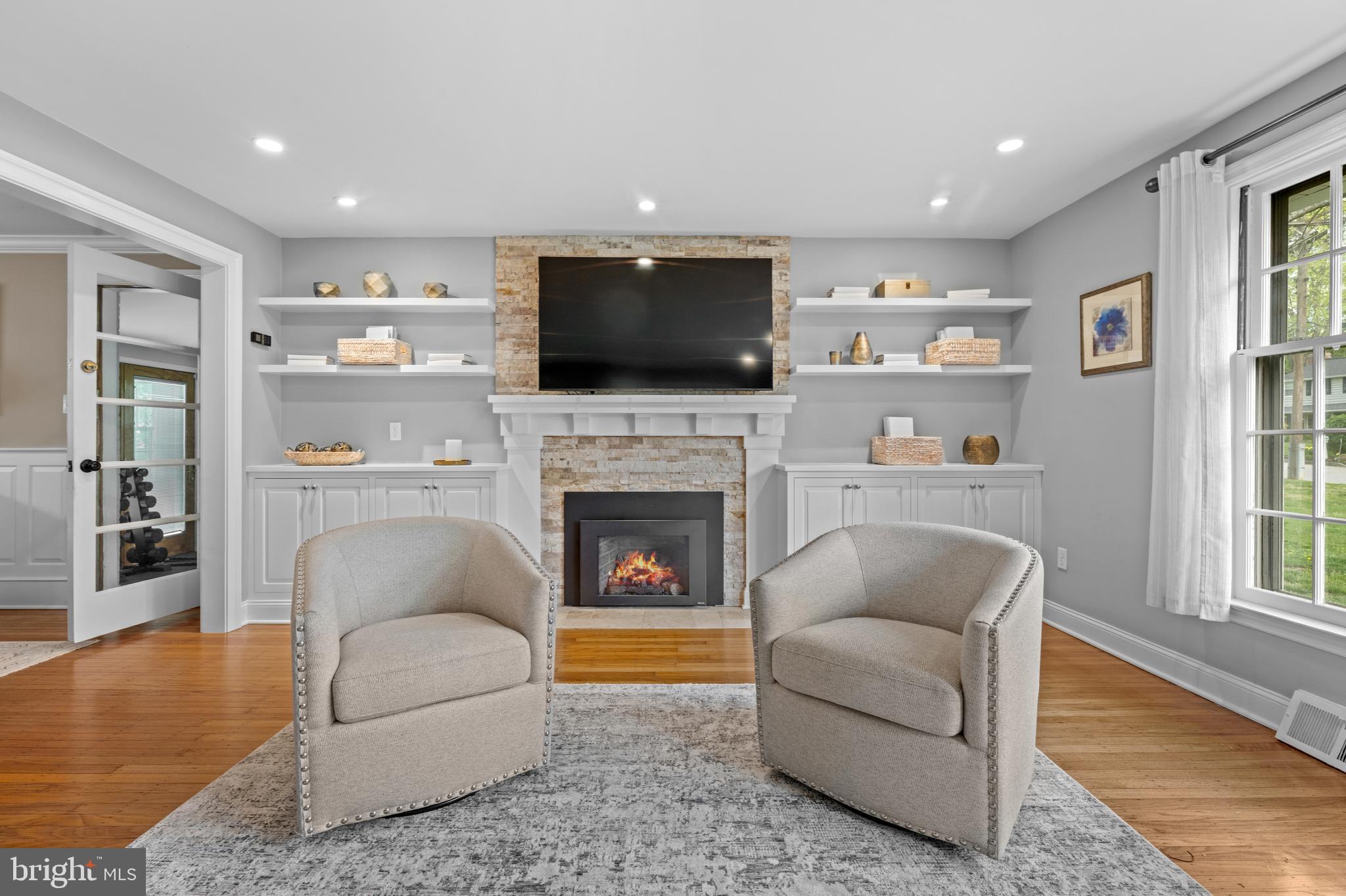 1442 Potter Lane Wayne, PA 19087 - Photo 8 of 44 Fireplace