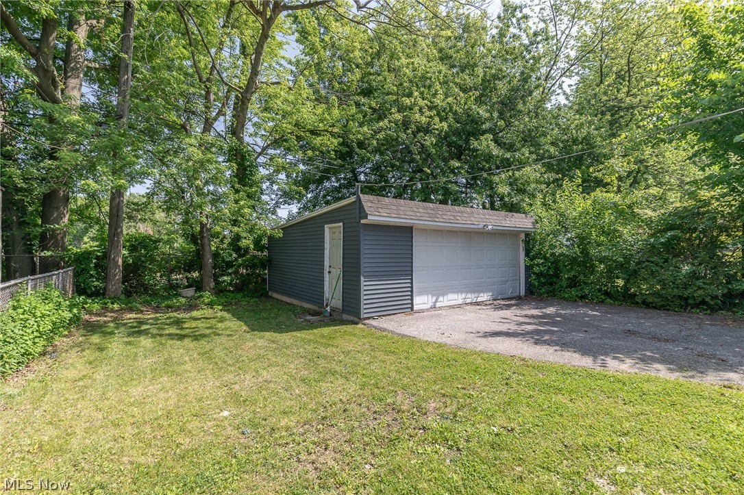 3849 East Antisdale Road Cleveland, OH 44118 - Photo 24 of 25 Gallery Image 24