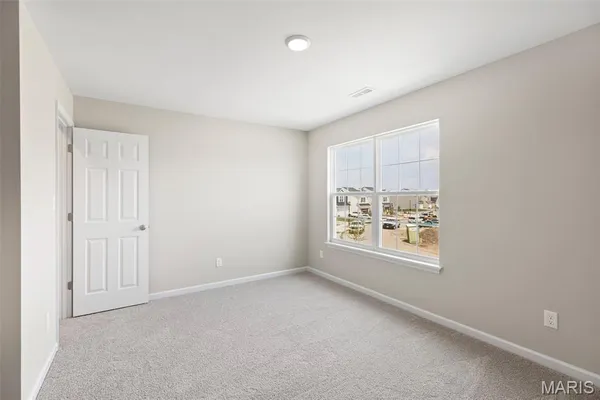 $299,900 | 2 Burlington At Dogwood Grove Lake Street, Lake St. Louis, MO 63367