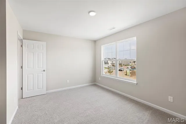 $299,900 | 2 Burlington At Dogwood Grove Lake Street, Lake St. Louis, MO 63367