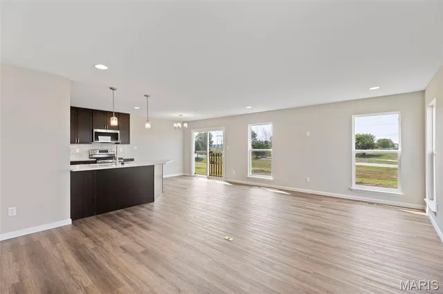 $299,900 | 2 Burlington At Dogwood Grove Lake Street, Lake St. Louis, MO 63367