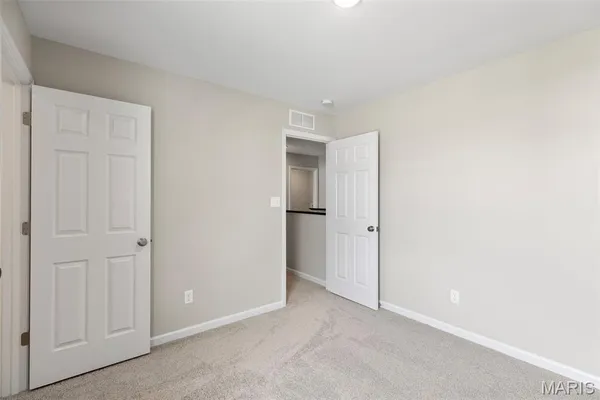 $299,900 | 2 Burlington At Dogwood Grove Lake Street, Lake St. Louis, MO 63367