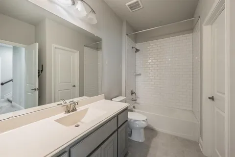 $925,000 | 5908 Westworth Fls Way, Westworth Village, TX 76114