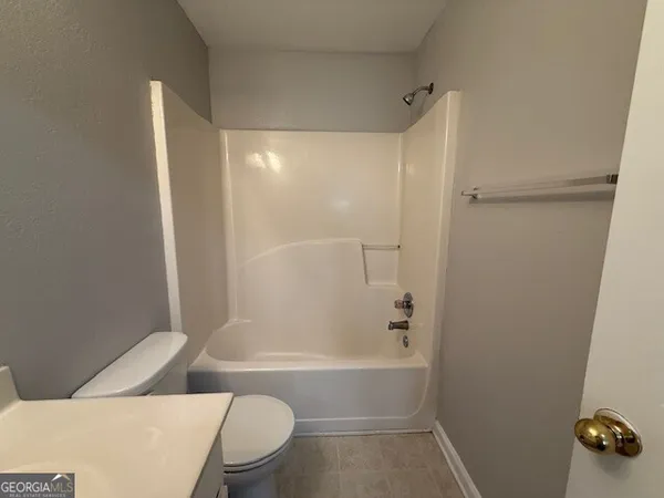 $1,695 | 7043 Brookview Creek, Riverdale, GA 30274