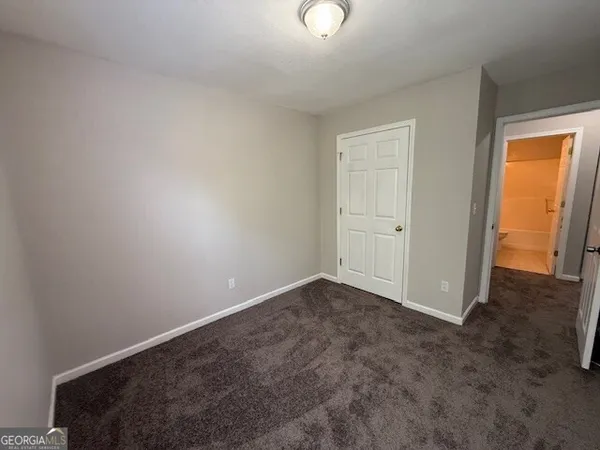 $1,695 | 7043 Brookview Creek, Riverdale, GA 30274