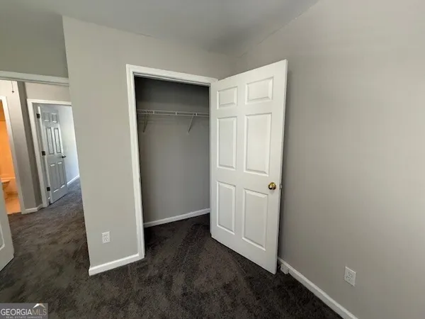 $1,695 | 7043 Brookview Creek, Riverdale, GA 30274