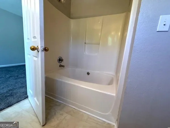 $1,695 | 7043 Brookview Creek, Riverdale, GA 30274