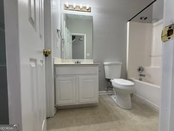 $1,695 | 7043 Brookview Creek, Riverdale, GA 30274