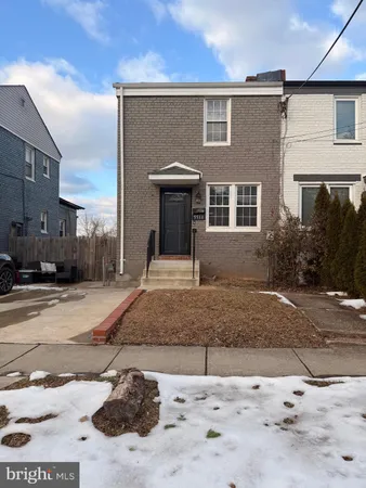 $2,500 | 5518 B Street Southeast, Washington, DC 20019