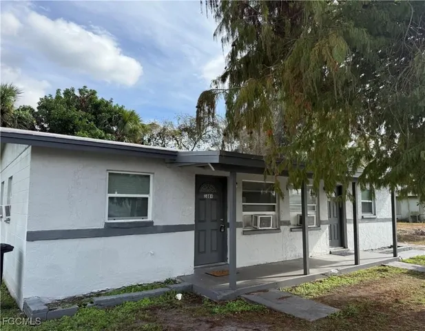 $1,100 | 1038 Gamble Street, Moore Haven, FL 33471