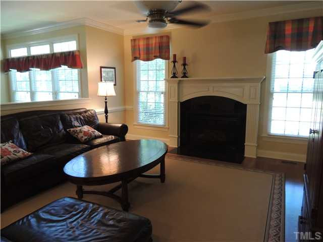 2121 Hopeton Avenue Raleigh, NC 27614 - Photo 11 of 25 Den/Family/Great Room