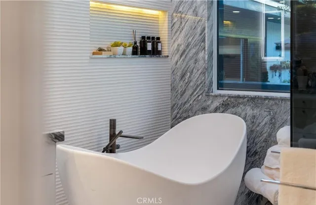 $25,000 | 1020 White Sails Way, Corona del Mar, CA 92625