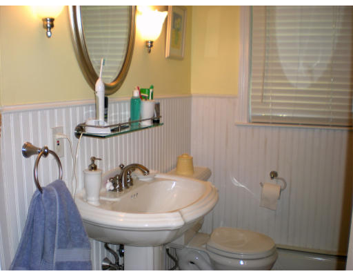 3 Deerfield Road Sharon, MA 02067 - Photo 6 of 10