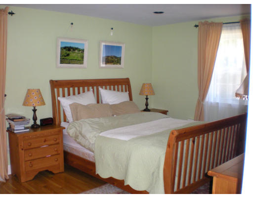 3 Deerfield Road Sharon, MA 02067 - Photo 7 of 10