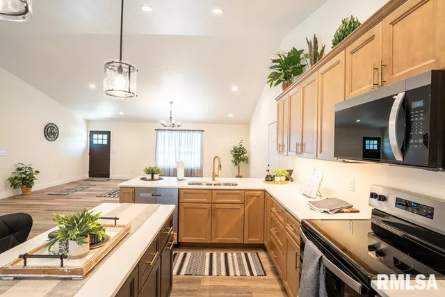 $279,000 | 659 Copper Creek Lane, Herrin, IL 62948