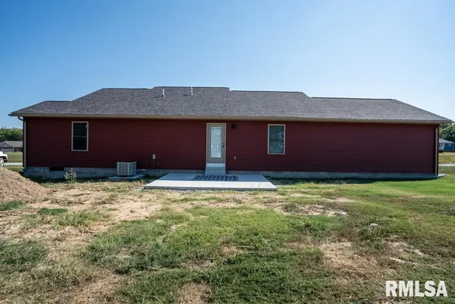 $279,000 | 659 Copper Creek Lane, Herrin, IL 62948