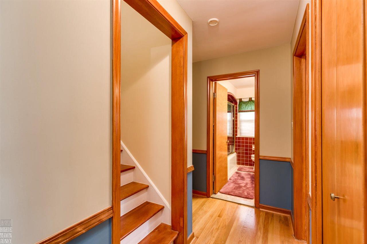 1137 Hawthorne Road Grosse Pointe Woods, MI 48236 - Photo 18 of 31