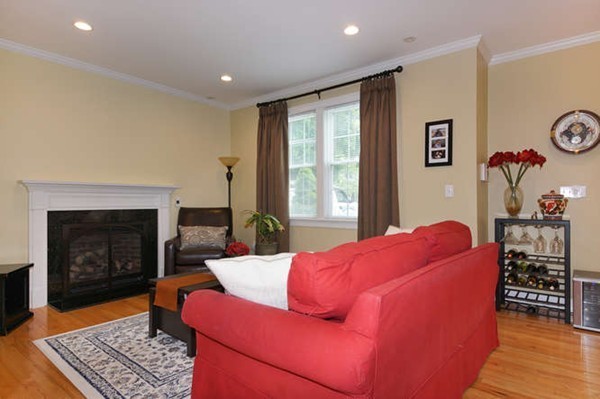 7 Spring Valley Road Natick, MA 01760 - Photo 5 of 30 Gallery Image 5