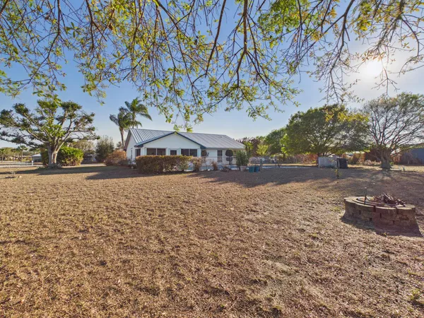 $430,000 | 8525 Southwest 9th Street, Okeechobee, FL 34974