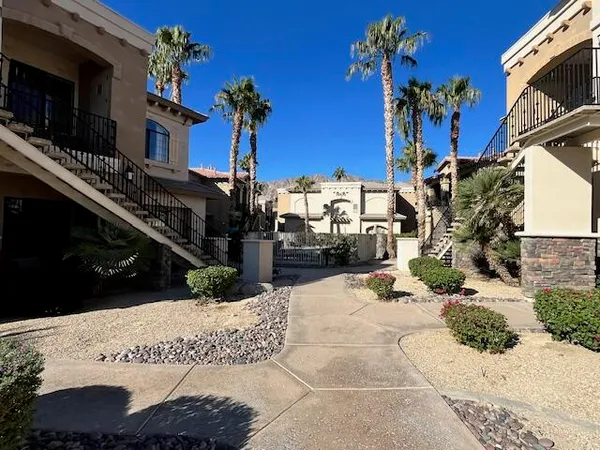 $295,000 | 50600 Santa Rosa Plaza, Unit 3, La Quinta, CA 92253