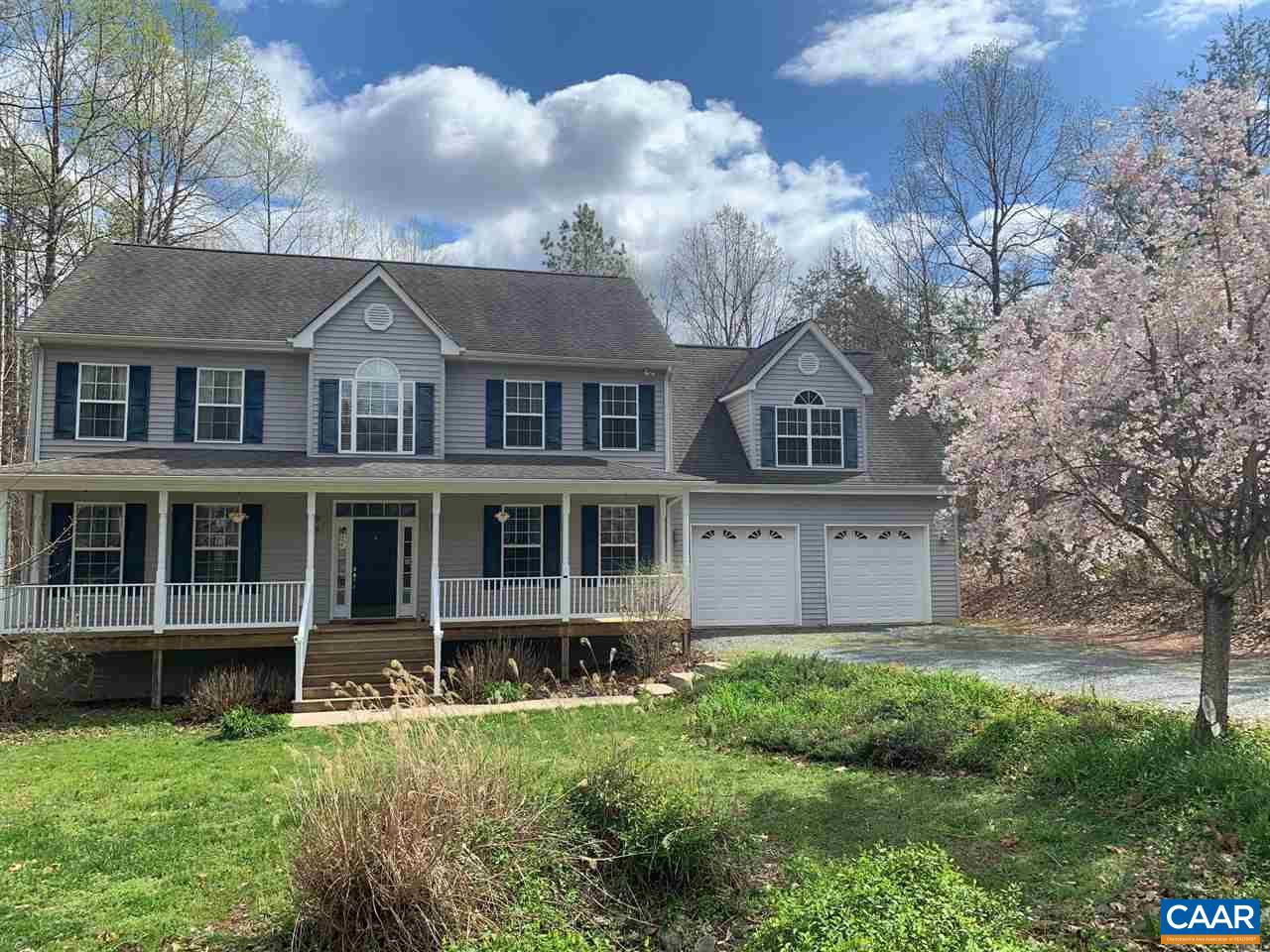 25 Haversack Road Palmyra, VA 22963 - Photo 1 of 42 a front view of a house with garden