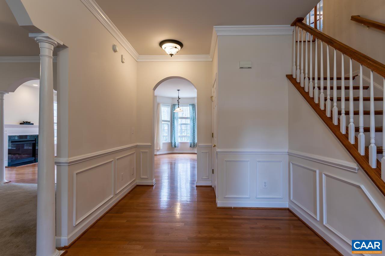 25 Haversack Road Palmyra, VA 22963 - Photo 5 of 42 a view of entryway with wooden floor